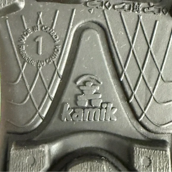 Kamik Kids Snobuster 1 Waterproof Winter Boots Size 1 - Picture 8 of 9